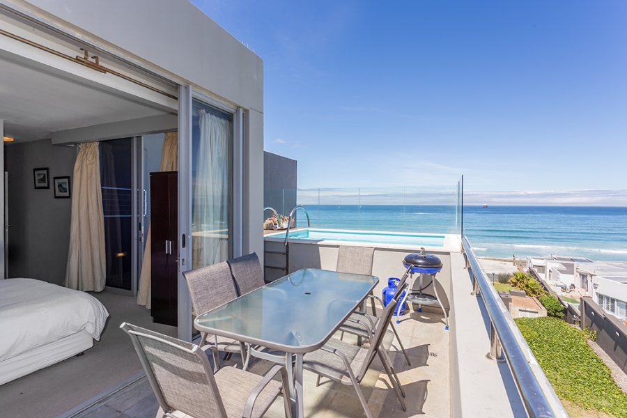2 Bedroom Property for Sale in Bloubergrant Western Cape